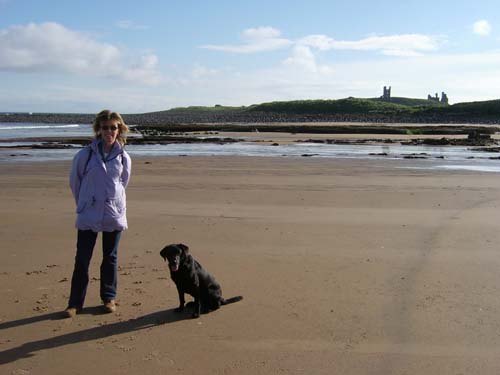 SU Dunstanburgh Castle Hazel & Abby